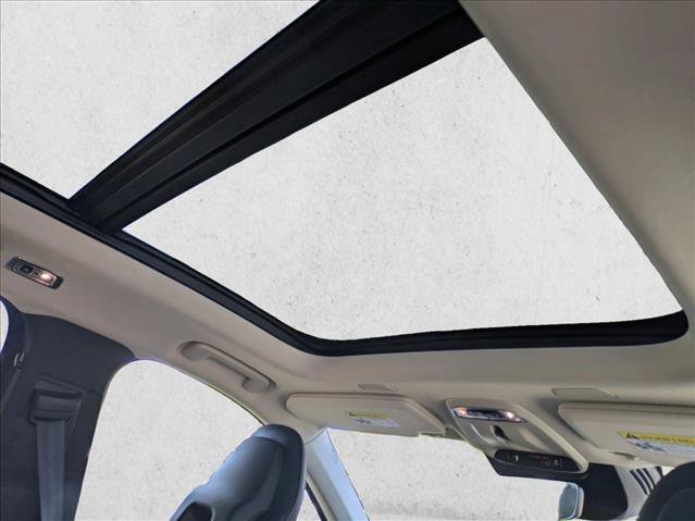 Used 2022 Volvo XC90 T6 Momentum w/ Advanced Package image 20