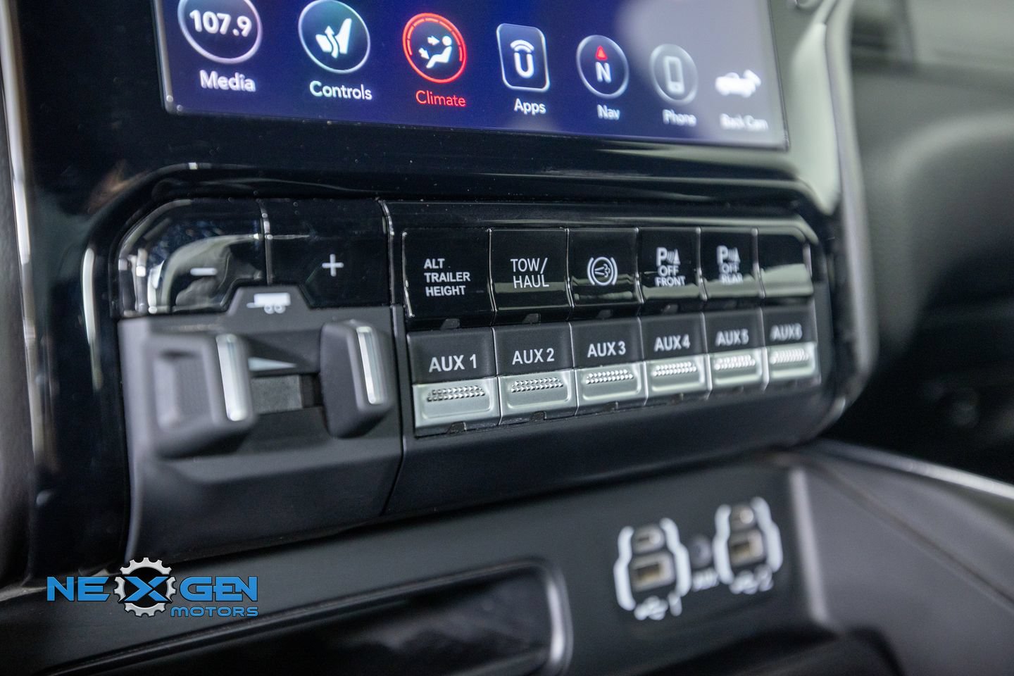 Used 2021 RAM 3500 Laramie AWD/4WD image 19