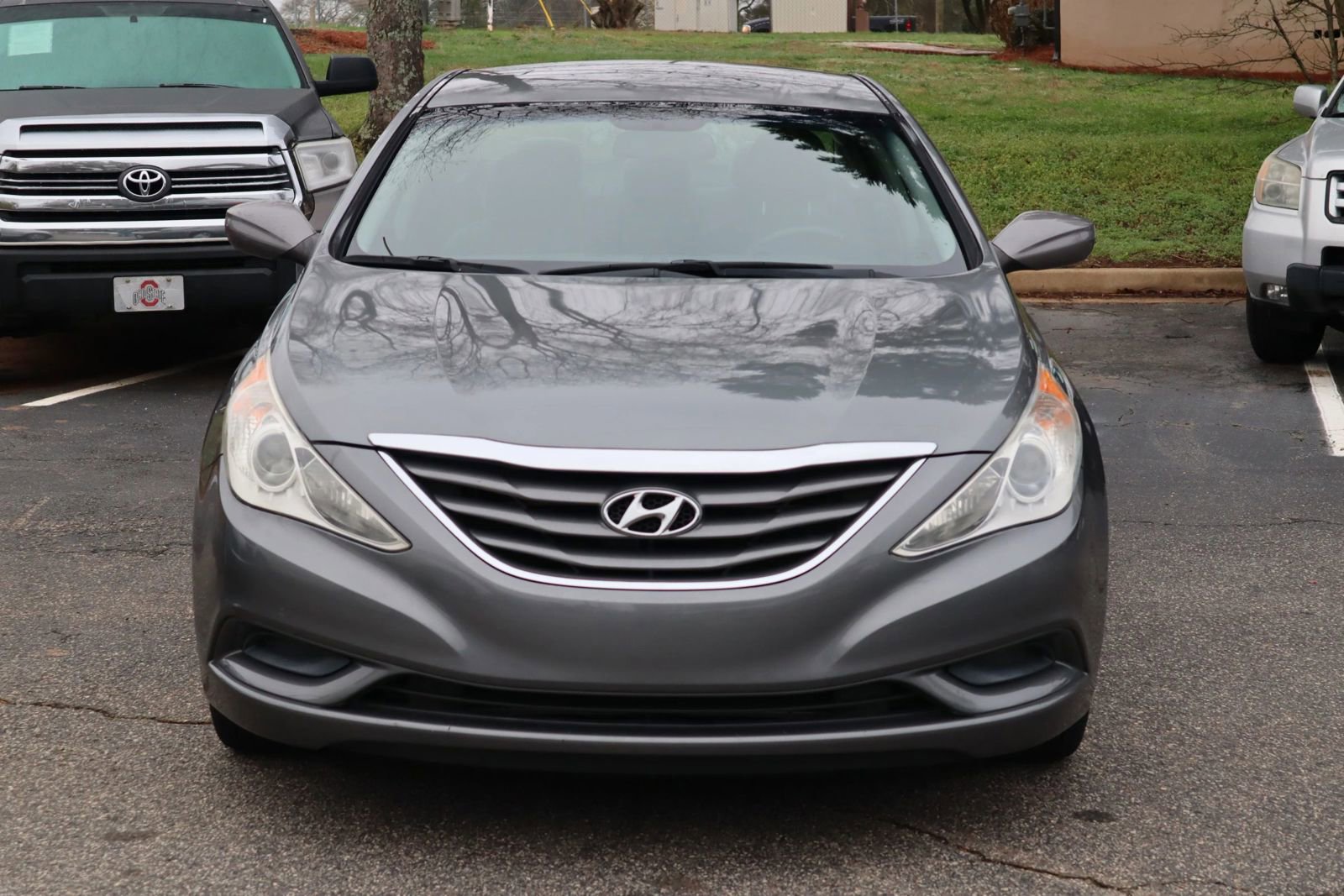 Used 2012 Hyundai Sonata GLS FWD image 2
