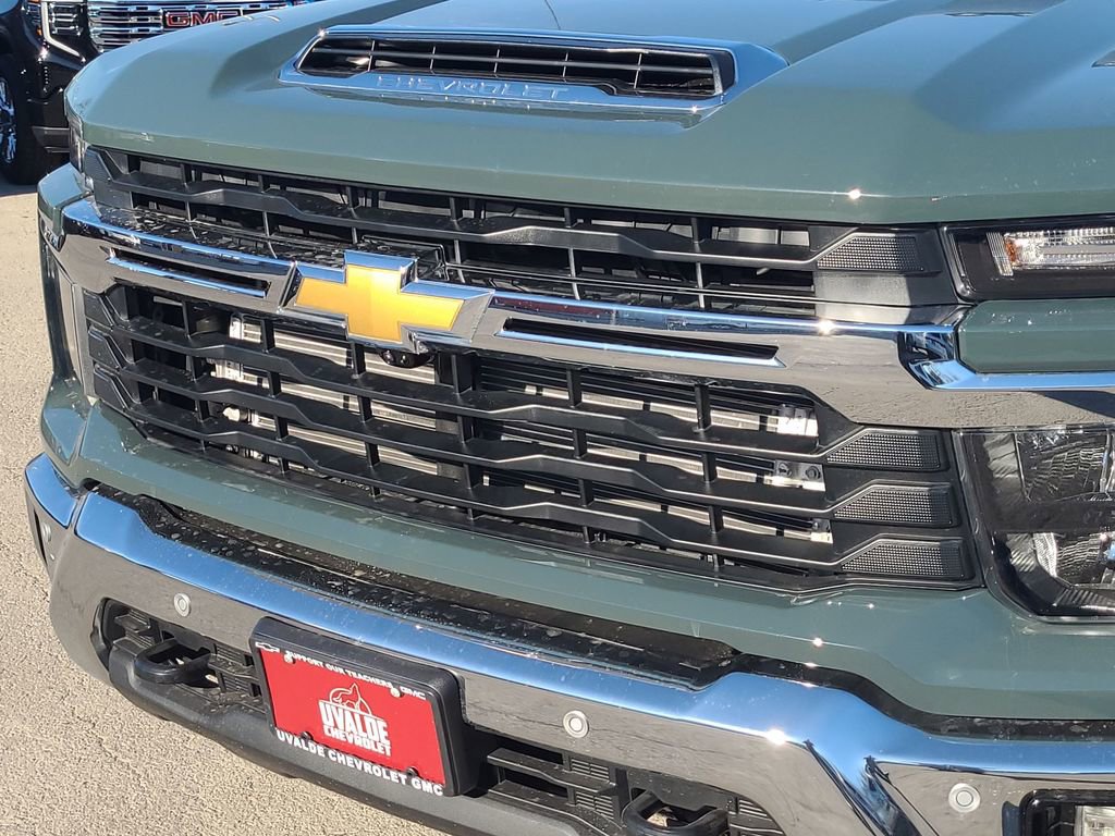 New 2026 Chevrolet Silverado 3500 LT w/ Texas Edition image 32