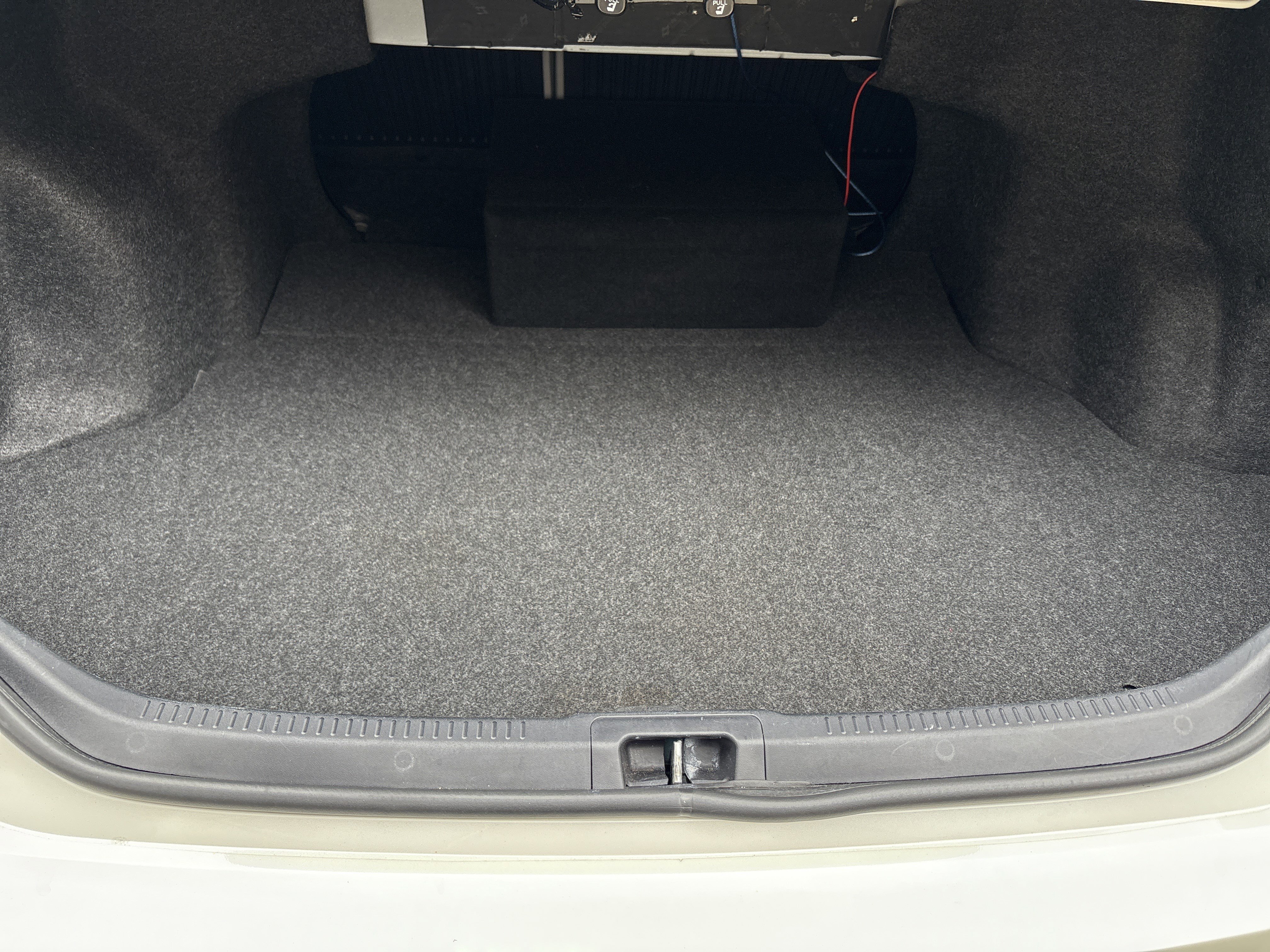 Used 2017 Toyota Camry XSE FWD image 16