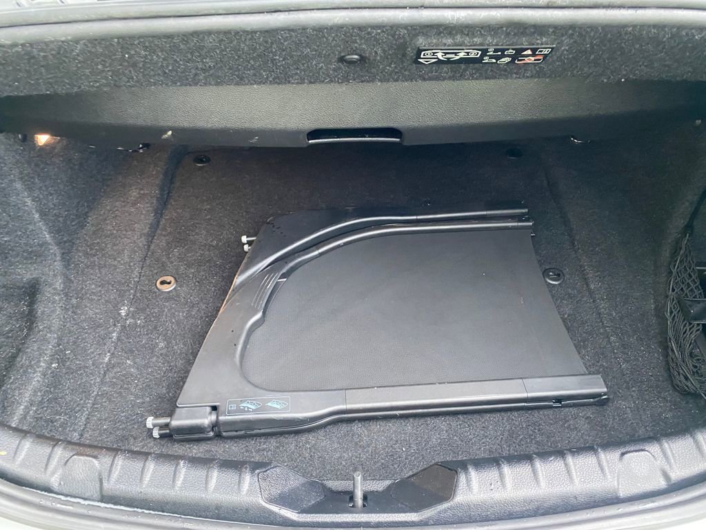 Used 2017 BMW 230i Convertible RWD image 29