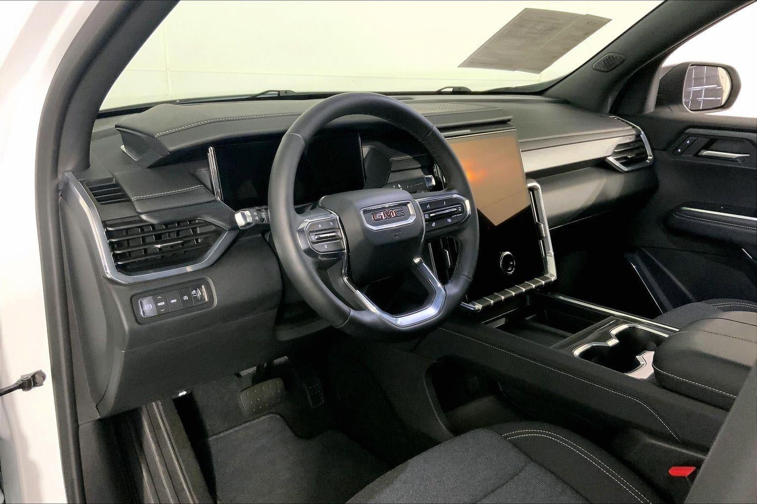 Used 2025 GMC Acadia Elevation AWD/4WD image 14