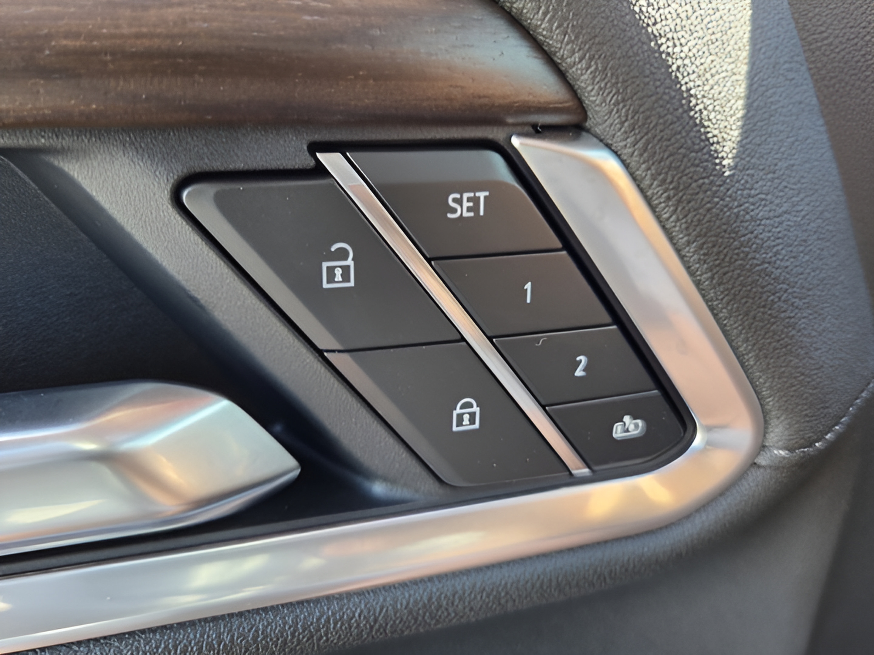 New 2026 Chevrolet Silverado 3500 High Country w/ High Country Premium Package AWD/4WD image 29