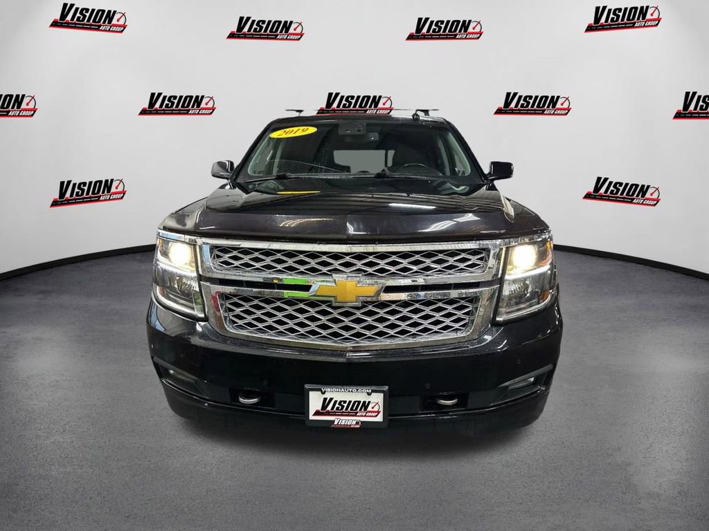 Used 2019 Chevrolet Tahoe LT w/ LT Signature Package image 2