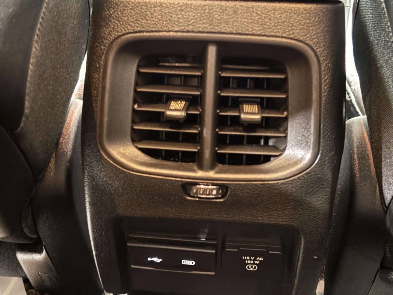 Used 2019 Jeep Cherokee Trailhawk w/ Cold Weather Group AWD/4WD image 23