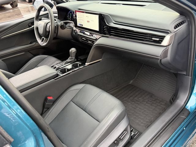 Used 2026 Toyota Camry XSE w/ Premium Plus Package FWD image 16