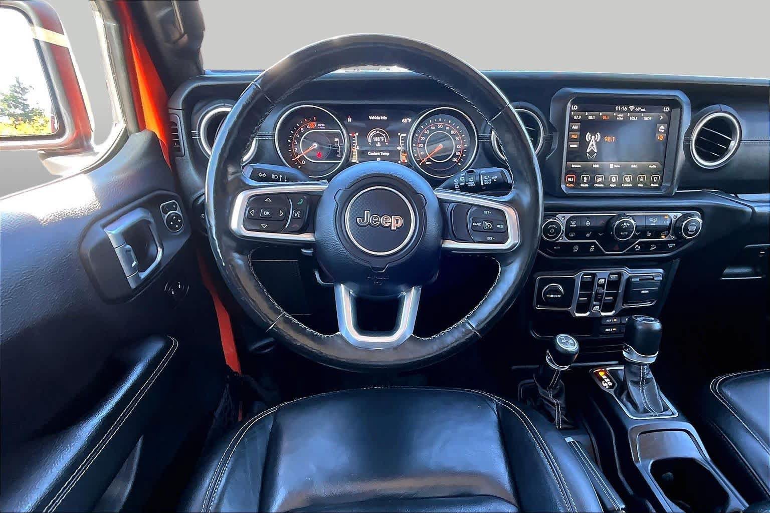 Used 2018 Jeep Wrangler Unlimited Sahara AWD/4WD image 6