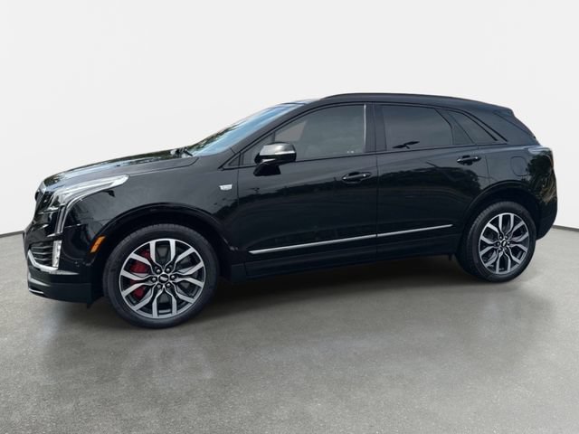 Certified 2022 Cadillac XT5 Sportv w/ Platinum Package AWD/4WD image 2
