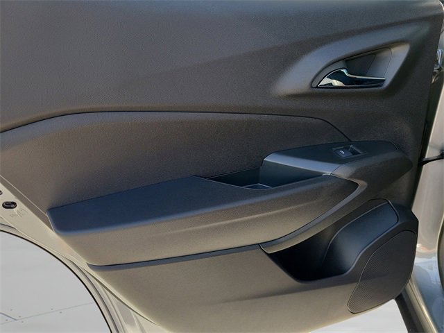 New 2026 Chevrolet Trax LT image 18