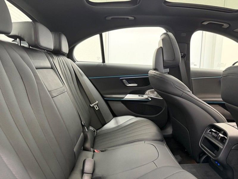New 2026 Mercedes-Benz E 450 4MATIC Sedan image 5