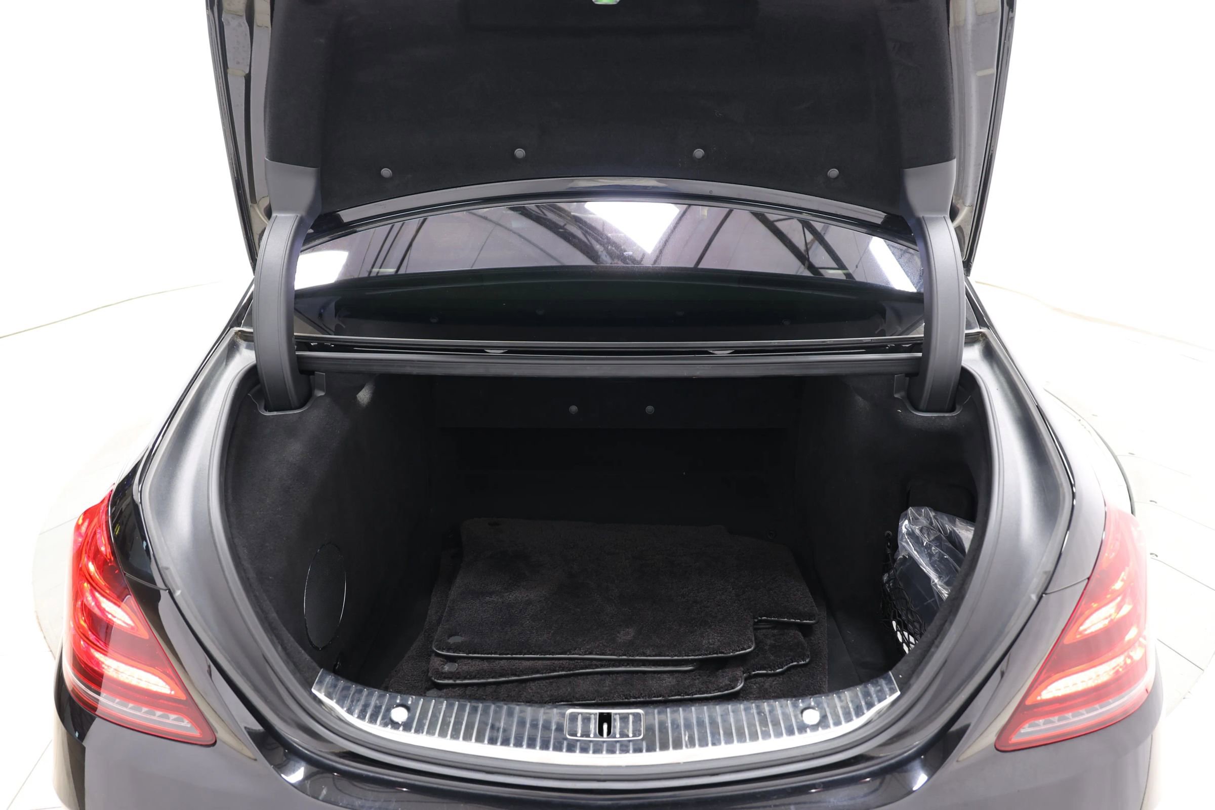 Used 2019 Mercedes-Benz Maybach S 560 4MATIC image 83
