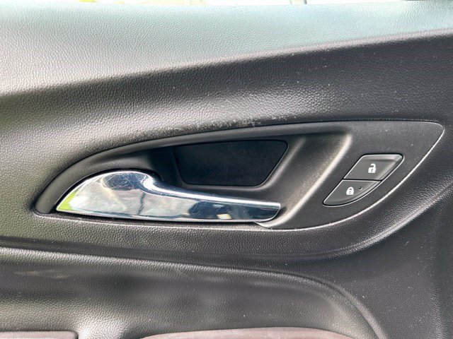 Used 2020 Chevrolet Equinox Premier w/ Premier Redline Edition FWD image 12