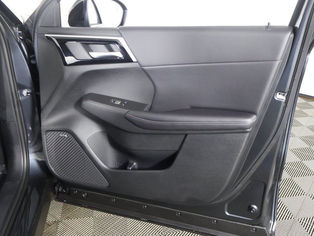 New 2026 Mitsubishi Outlander LE FWD image 25