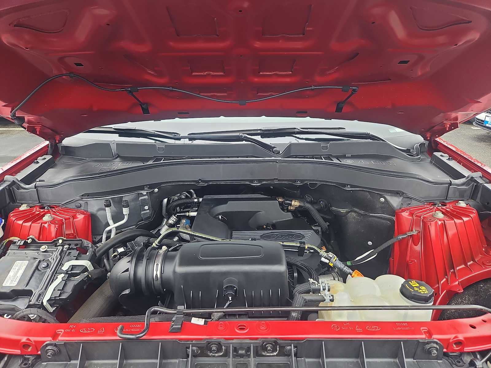 Used 2020 Ford Explorer XLT w/ Equipment Group 202A image 34