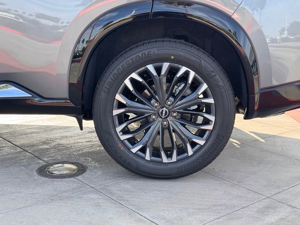 New 2026 Nissan Rogue Platinum image 8