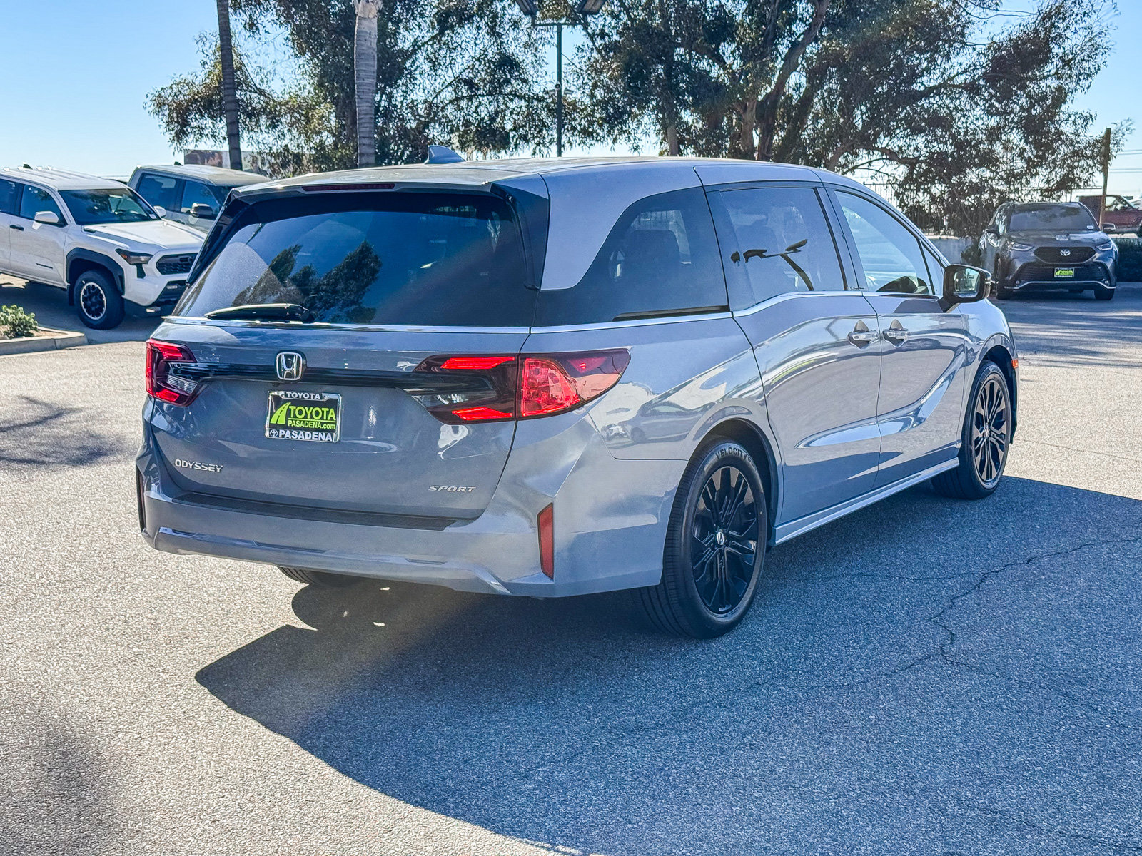 Used 2025 Honda Odyssey Sport-L image 6