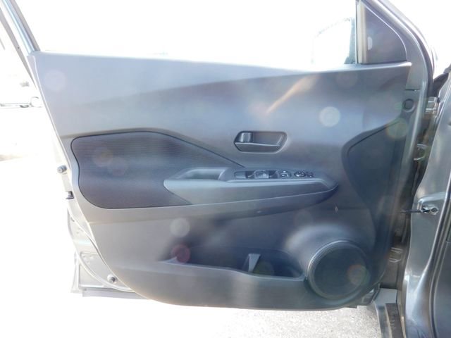 Used 2021 Nissan Kicks S image 13