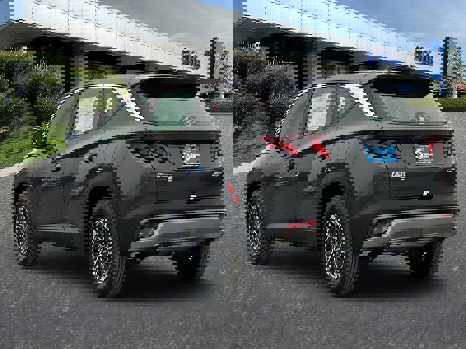 New 2026 Hyundai Tucson Blue SE image 6