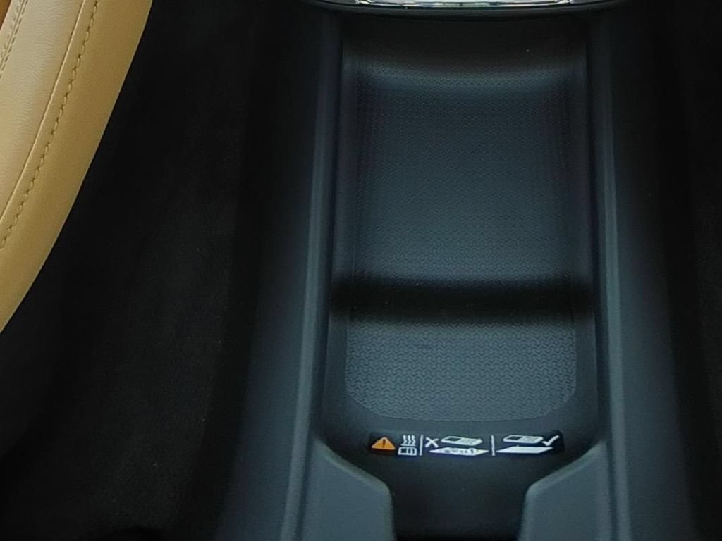 Used 2025 Chevrolet Corvette Z06 w/ Stealth Interior Trim Package RWD image 13