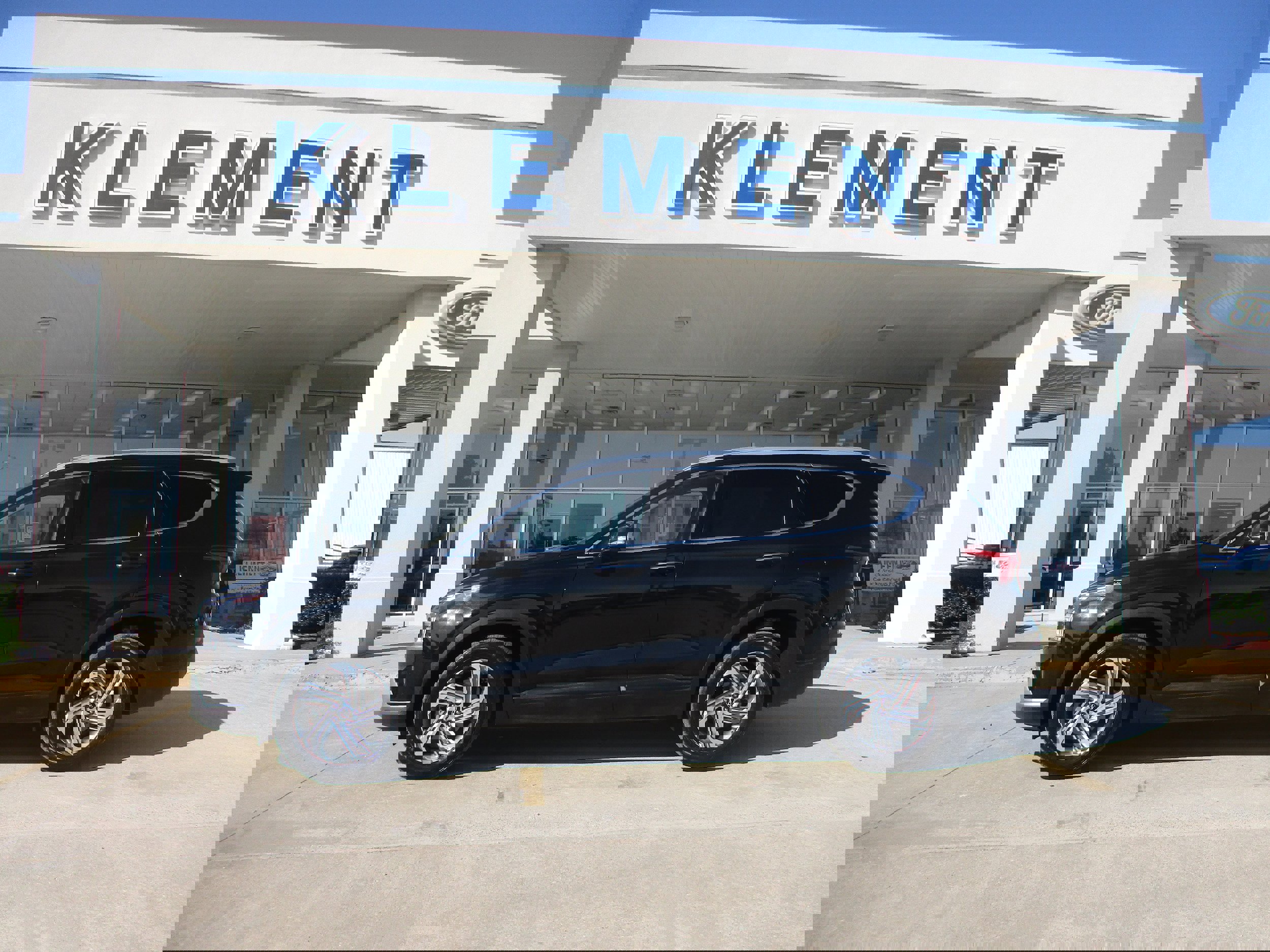 Used 2023 Hyundai Santa Fe SEL image 1