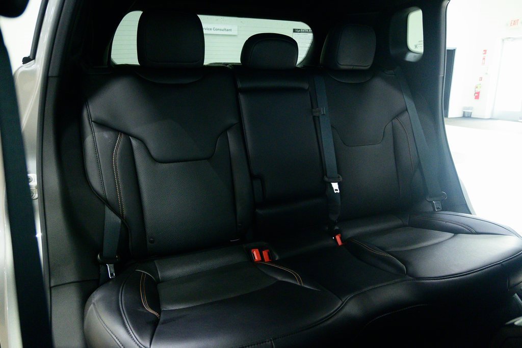 Used 2023 Jeep Compass Limited image 15