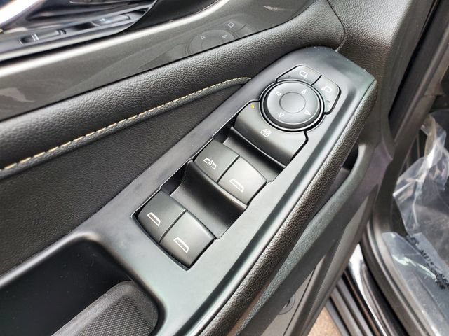 Certified 2023 Chevrolet Traverse LT FWD image 19