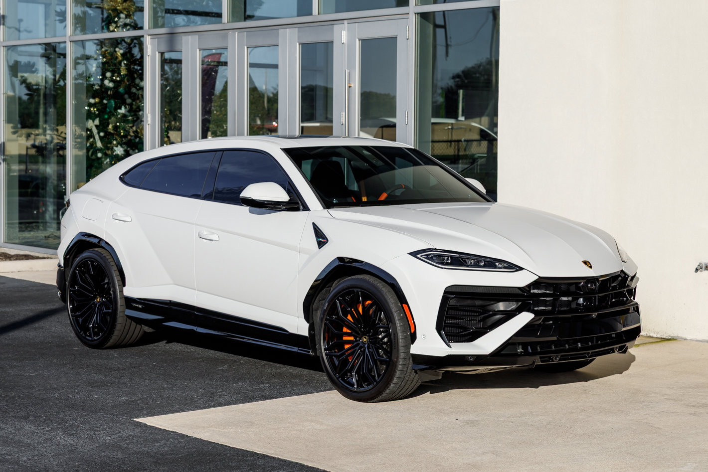 Used 2025 Lamborghini Urus SE image 27