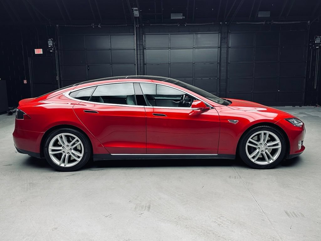 Used 2015 Tesla Model S 70D AWD/4WD image 8