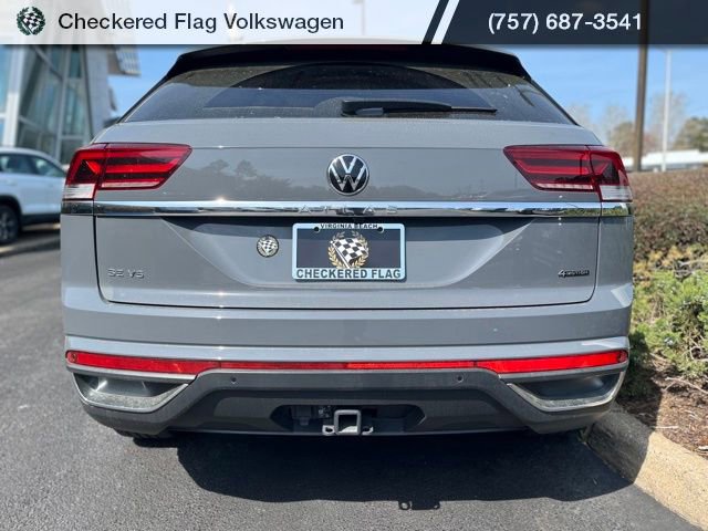 Used 2023 Volkswagen Atlas Cross Sport SE w/ Black Wheel Package image 10