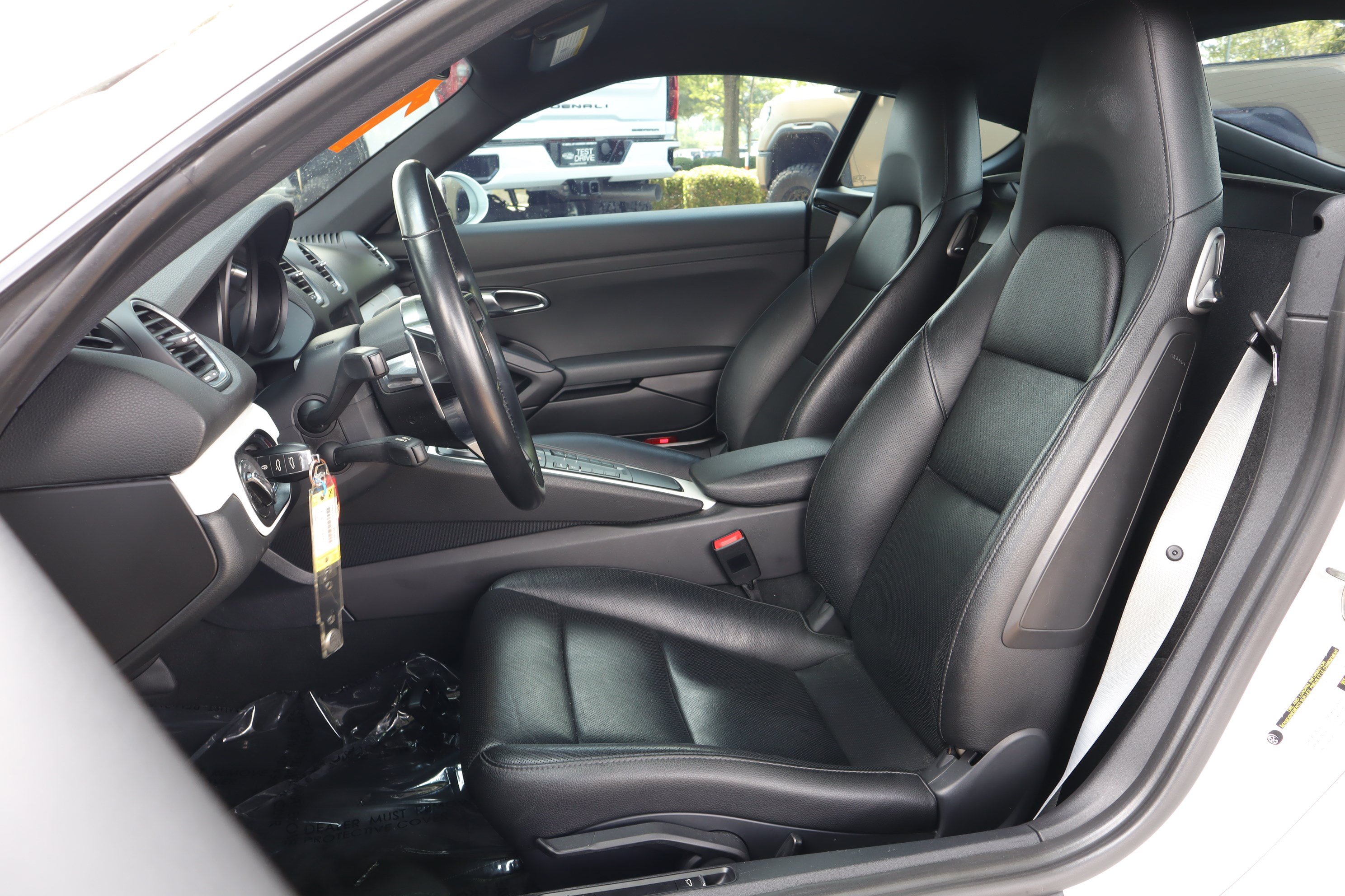 Used 2018 Porsche 718 Cayman RWD image 7