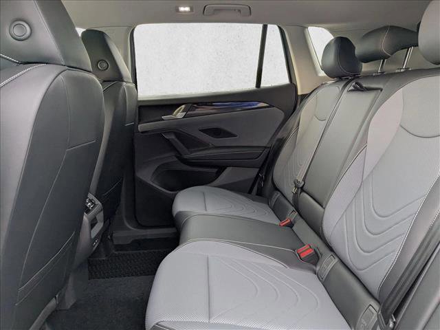 New 2025 Volkswagen Tiguan SE image 16