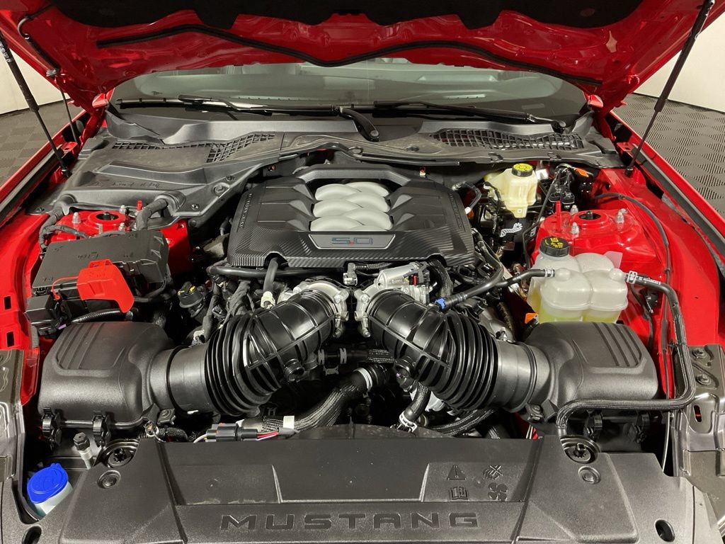 Used 2025 Ford Mustang GT Premium RWD image 37