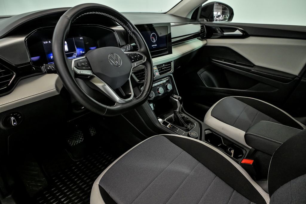 Used 2025 Volkswagen Taos S image 10