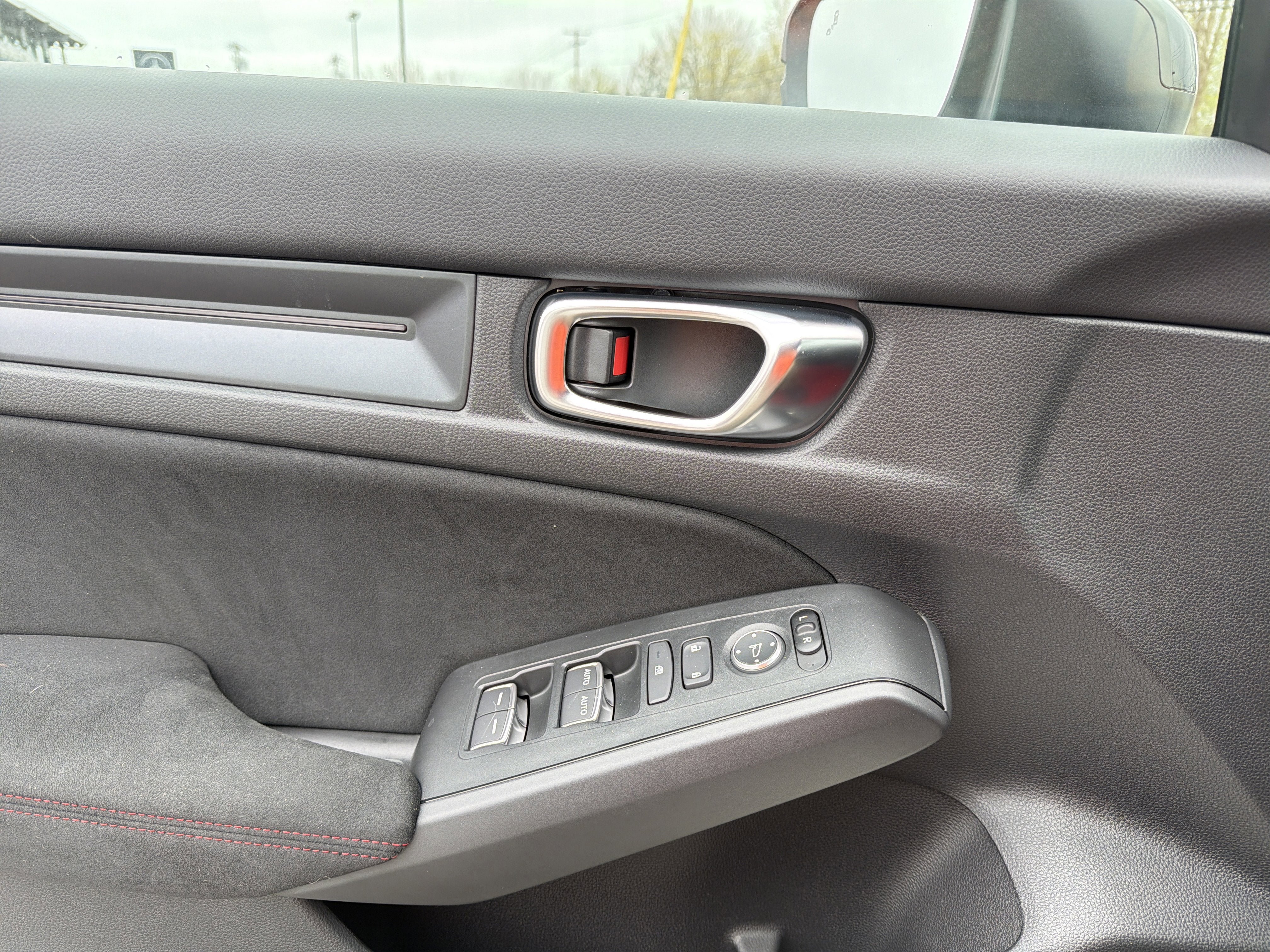 Used 2025 Honda Civic Type R image 15