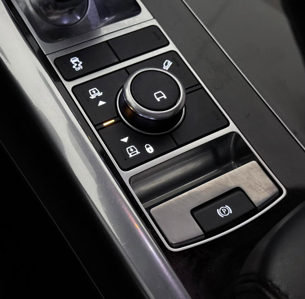 Used 2019 Land Rover Range Rover Sport HST AWD/4WD image 40