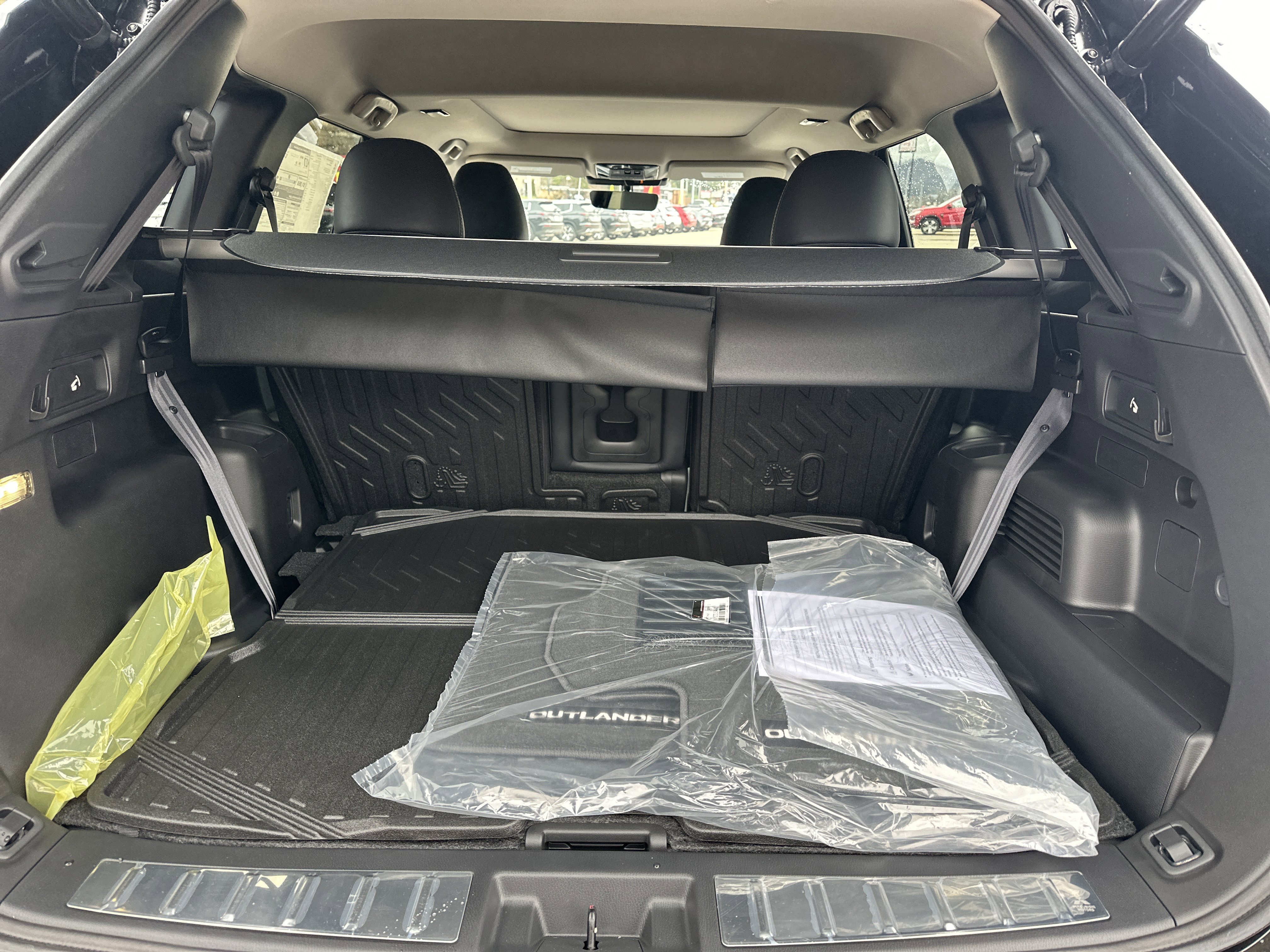 New 2026 Mitsubishi Outlander SE image 4