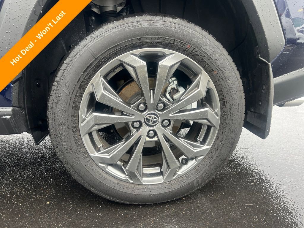 Certified 2025 Toyota RAV4 XLE Premium image 25