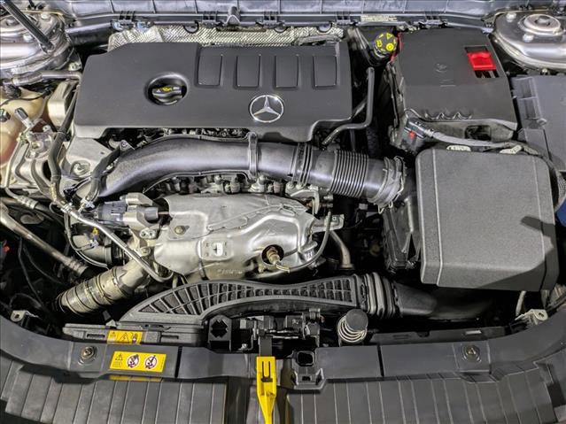 Certified 2023 Mercedes-Benz GLB 250 4MATIC image 25