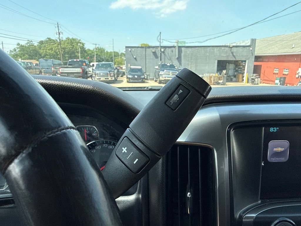 Used 2018 Chevrolet Silverado 1500 LT w/ All Star Edition AWD/4WD image 32