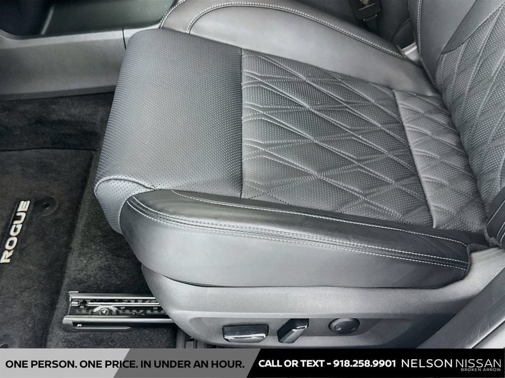 Certified 2026 Nissan Rogue Platinum w/ Platinum Premium Package AWD/4WD image 20