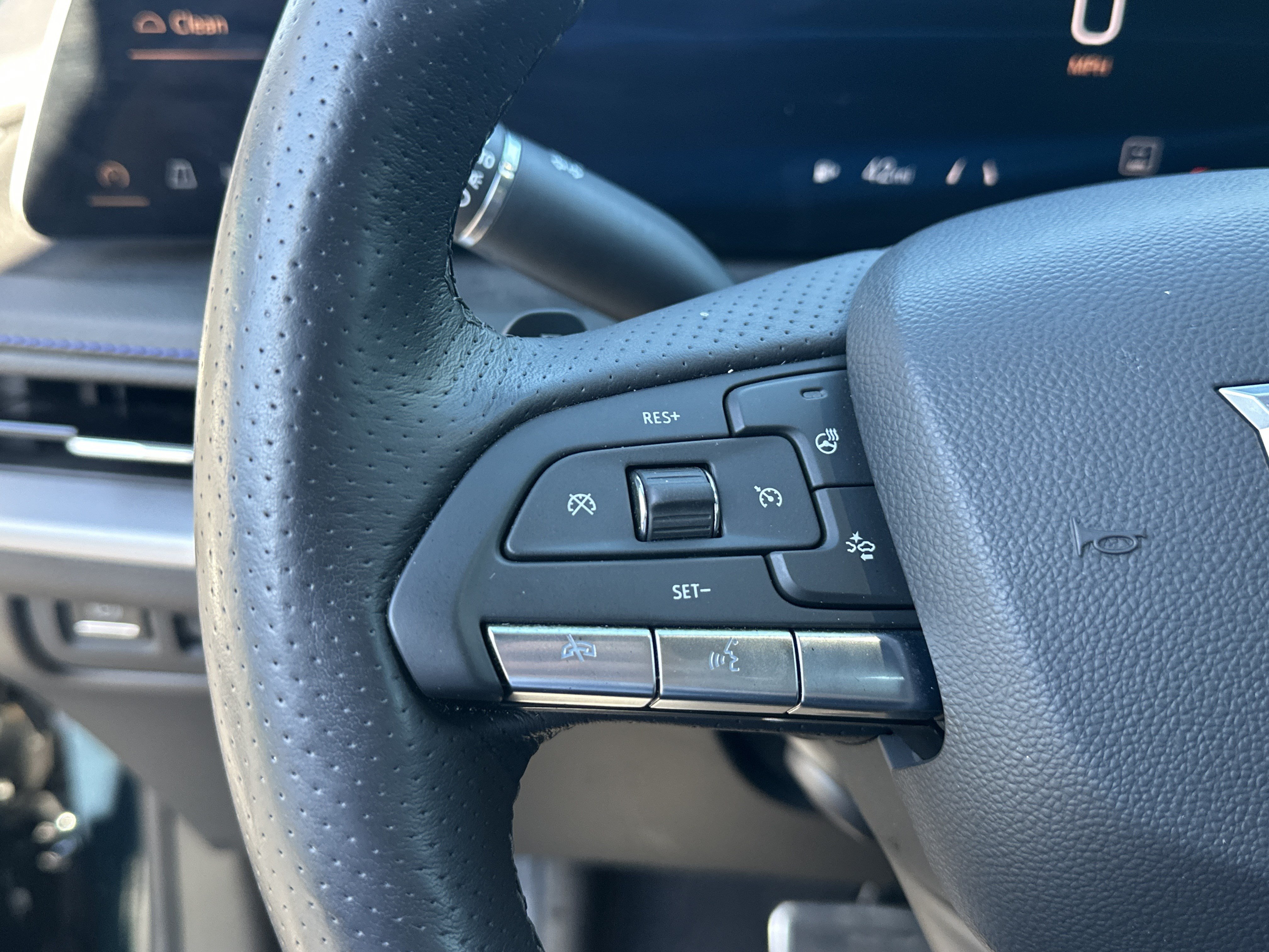 Used 2024 Cadillac XT4 Sport w/ Active Safety Package AWD/4WD image 24