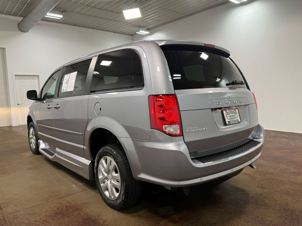 Used 2016 Dodge Grand Caravan SE w/ Quick Order Package 29E SE FWD image 41