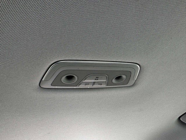 Used 2019 Genesis G80 3.8 image 46