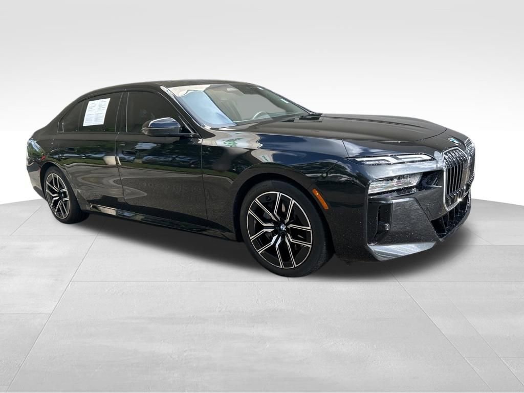 Used 2025 BMW 740i RWD image 2