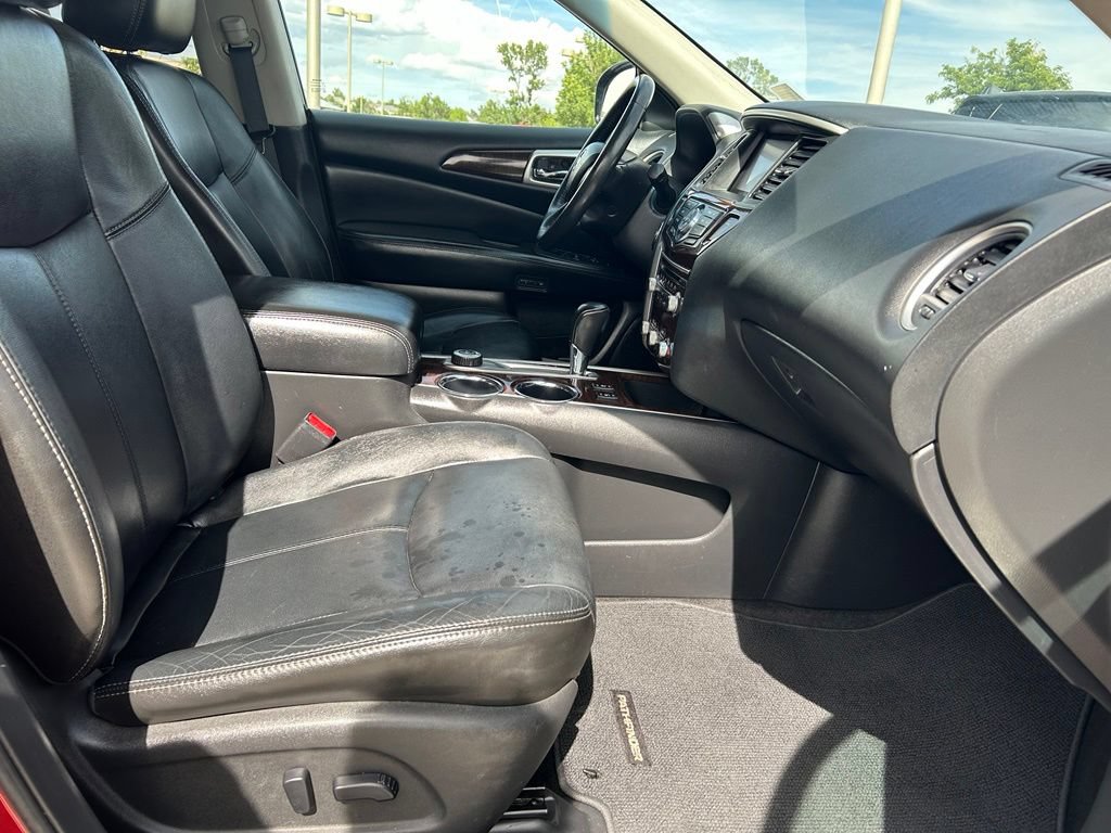 Used 2013 Nissan Pathfinder SL AWD/4WD image 32