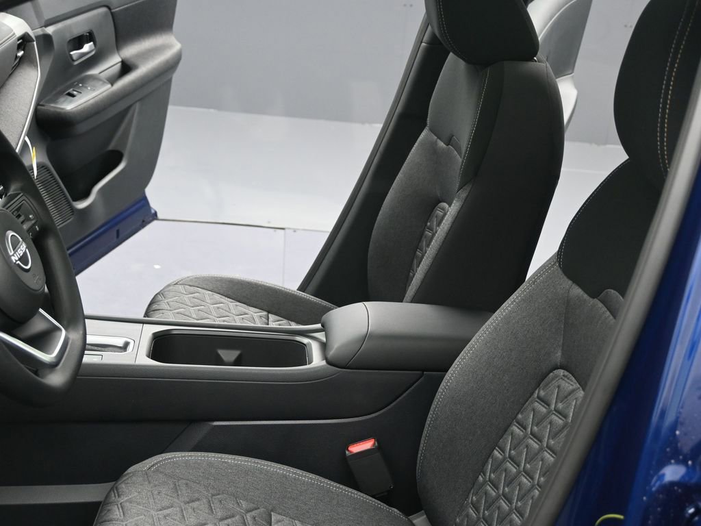 New 2026 Nissan Kicks SV w/ SV Premium Package AWD/4WD image 16