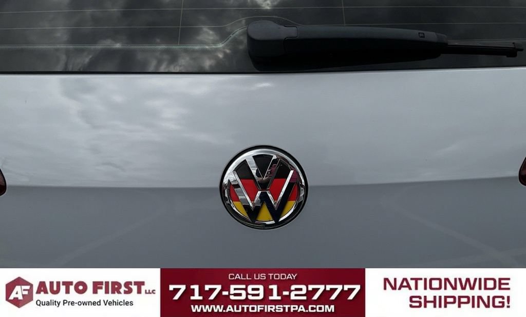 Used 2020 Volkswagen GTI SE FWD image 6