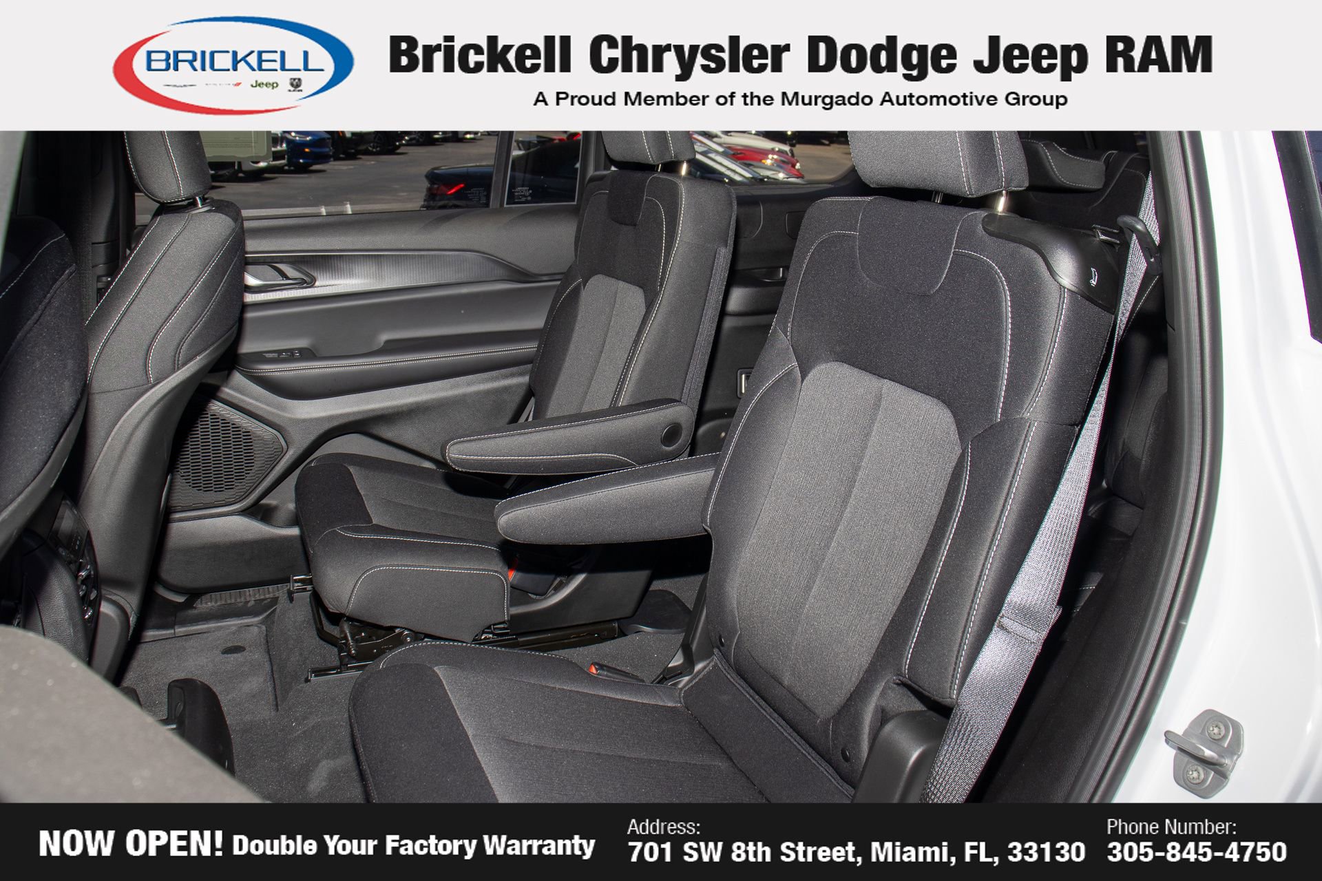 Used 2025 Jeep Grand Cherokee L Laredo image 16