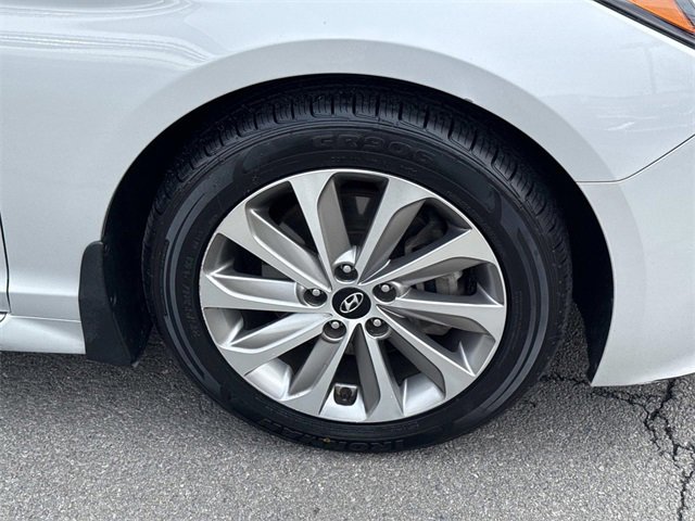 Used 2017 Hyundai Sonata Sport w/ Value Edition Package 02 image 7